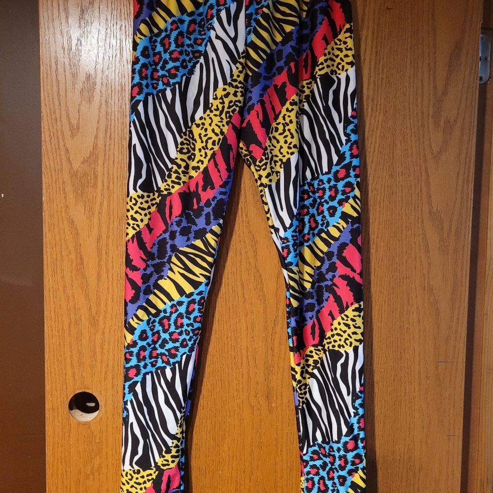 Animal print leggings